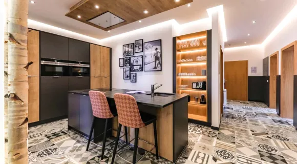 4-Bedroom Deluxe Apartment