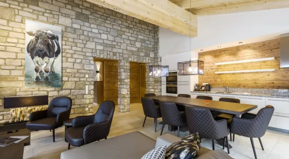 3-BR Penthouse with Private Sauna