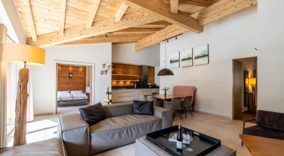 4-Bedroom Penthouse with Sofa Bed