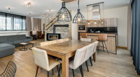 XL-Penthouse 101 m² für bis zu 10 ✓ Balkon ✓ 4 Schlafzimmer ✓ 3 Bäder ✓ Frühstück ✓ Sauna ✓ Zell am See ► Buchen!
