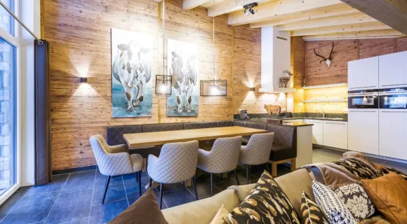 4-BR Penthouse with Private Sauna