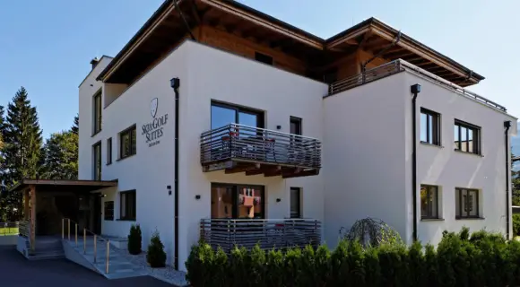 Ski & Golf Suites