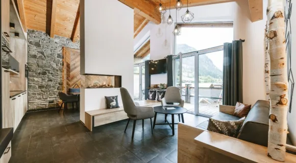 3-Bedroom Deluxe Penthouse with Private Sauna