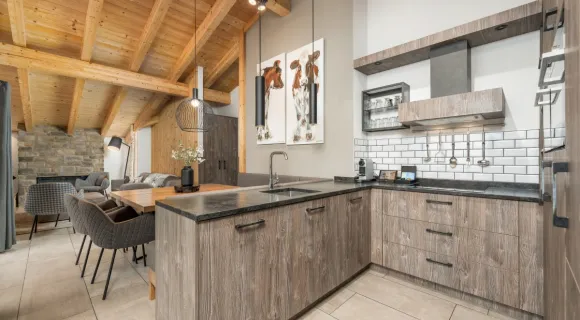 4-BR Penthouse with Private Sauna