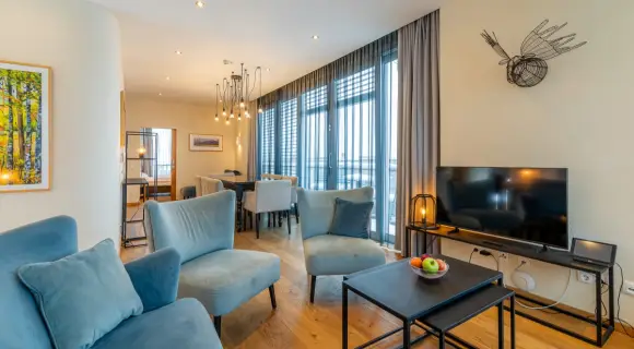 Superior-Penthouse 101 m² für bis zu 8 ✓ Balkon ✓ 3 Schlafzimmer ✓ 2 Bäder ✓ Frühstück ✓ Sauna ► Buchen!