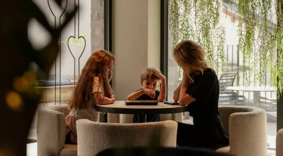 Family package at The Gast House Zell am See ✓ kids free ✓ breakfast ✓ indoor pool, saunas & relaxation area ► Book now!