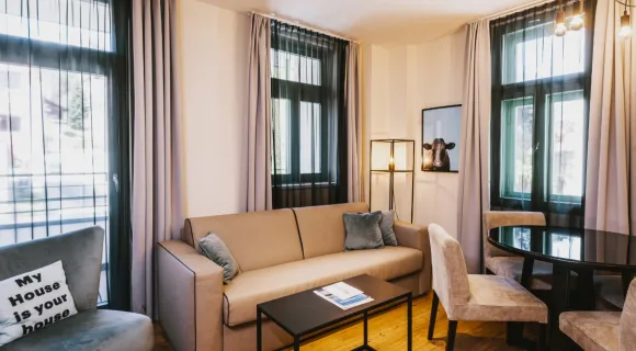 1-Bedroom Suite